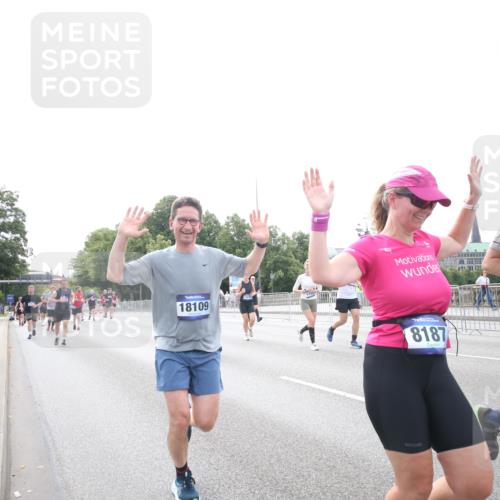 29.06.2025 - hella hamburg halbmarathon Jannik Wohlers http://msf.ph/oto/8150683 29.06.2025 10:23:53 Lombardsbrücke 1005, 1009, 1064, 1389, 2132, 2477, 3185, 3285, 3579, 3786, 4162, 4464, 4684, 4719, 4993, 6478, 6524, 6526, 7528, 7920, 7975, 8167, 8187, 8297, 9063, 11306, 12210, 13380, 13573, 13711, 14143, 14433, 14439, 14824, 15352, 15456, 16345, 16861, 17147, 17262, 17414, 17559, 17560, 18077, 18109, 18132, 18210 meine-sportfotos.de