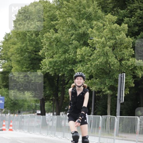 29.06.2025 - hella hamburg halbmarathon Jannik Wohlers http://msf.ph/oto/8150745 29.06.2025 09:18:06 Lombardsbrücke  meine-sportfotos.de