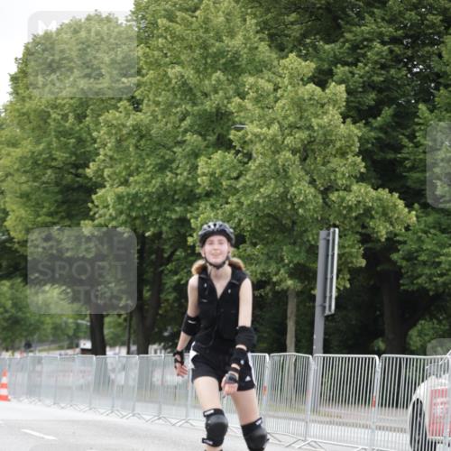 29.06.2025 - hella hamburg halbmarathon Jannik Wohlers http://msf.ph/oto/8150766 29.06.2025 09:18:06 Lombardsbrücke  meine-sportfotos.de