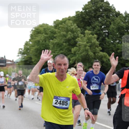 29.06.2025 - hella hamburg halbmarathon Jannik Wohlers http://msf.ph/oto/8150782 29.06.2025 10:51:03 Lombardsbrücke 1617, 1997, 2202, 2308, 2380, 2484, 2485, 2736, 2778, 4652, 4748, 4808, 4878, 5291, 5357, 5394, 5716, 5717, 6091, 6885, 6945, 6954, 6961, 7769, 7841, 7871, 7992, 8040, 8125, 8672, 9340, 9582, 9583, 9763, 10496, 11034, 11268, 11575, 11608, 11609, 11913, 12766, 13079, 13598, 13710, 13769, 15092, 15776, 16258, 16595, 16633, 16642, 16678, 16807, 19106 meine-sportfotos.de