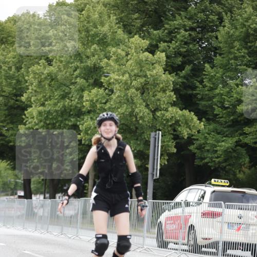 29.06.2025 - hella hamburg halbmarathon Jannik Wohlers http://msf.ph/oto/8150796 29.06.2025 09:18:07 Lombardsbrücke  meine-sportfotos.de