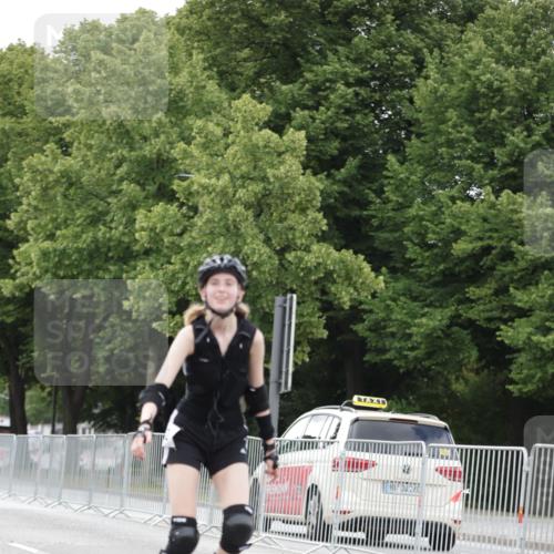 29.06.2025 - hella hamburg halbmarathon Jannik Wohlers http://msf.ph/oto/8150813 29.06.2025 09:18:07 Lombardsbrücke  meine-sportfotos.de