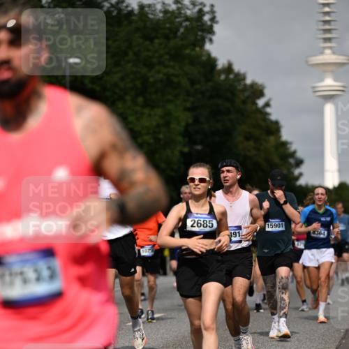 29.06.2025 - hella hamburg halbmarathon Dr. Thomas Lammeyer http://msf.ph/oto/8150831 29.06.2025 10:06:48 Kennedybrücke 1254, 1414, 2142, 2685, 2780, 2819, 3225, 3780, 3919, 5742, 6166, 6208, 6295, 6708, 6752, 6815, 6997, 7049, 7323, 7869, 8003, 8364, 8481, 8483, 8662, 8749, 9006, 10295, 10539, 11191, 11250 meine-sportfotos.de