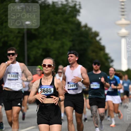 29.06.2025 - hella hamburg halbmarathon Dr. Thomas Lammeyer http://msf.ph/oto/8150866 29.06.2025 10:06:49 Kennedybrücke 1414, 2142, 2685, 2712, 2780, 2819, 3225, 3780, 3919, 5742, 6166, 6208, 6295, 6708, 6752, 6815, 6997, 7049, 7323, 7869, 8003, 8364, 8481, 8483, 8662, 8749, 9006, 10295, 10539, 11191, 11250 meine-sportfotos.de