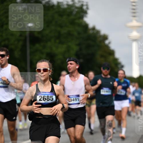 29.06.2025 - hella hamburg halbmarathon Dr. Thomas Lammeyer http://msf.ph/oto/8150874 29.06.2025 10:06:49 Kennedybrücke 1414, 2142, 2685, 2712, 2780, 2819, 3225, 3780, 3919, 5742, 6166, 6208, 6295, 6708, 6752, 6815, 6997, 7049, 7323, 7869, 8003, 8364, 8481, 8483, 8662, 8749, 9006, 10295, 10539, 11191, 11250 meine-sportfotos.de