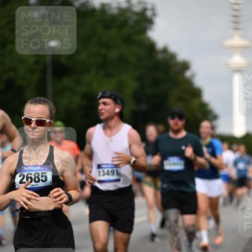 29.06.2025 - hella hamburg halbmarathon Dr. Thomas Lammeyer http://msf.ph/oto/8150887 29.06.2025 10:06:50 Kennedybrücke 1414, 2142, 2685, 2712, 2780, 2819, 3225, 3919, 5742, 6166, 6208, 6295, 6752, 6815, 6997, 7323, 7869, 8003, 8364, 8481, 8483, 8624, 8662, 8749, 9006, 10295, 10539, 11191, 11250 meine-sportfotos.de
