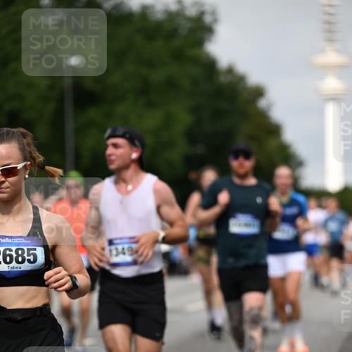 29.06.2025 - hella hamburg halbmarathon Dr. Thomas Lammeyer http://msf.ph/oto/8150895 29.06.2025 10:06:50 Kennedybrücke 1414, 2142, 2685, 2712, 2780, 2819, 3225, 3919, 5742, 6166, 6208, 6295, 6752, 6815, 6997, 7323, 7869, 8003, 8364, 8481, 8483, 8624, 8662, 8749, 9006, 10295, 10539, 11191, 11250 meine-sportfotos.de