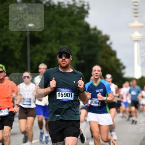 29.06.2025 - hella hamburg halbmarathon Dr. Thomas Lammeyer http://msf.ph/oto/8150931 29.06.2025 10:06:52 Kennedybrücke 1414, 2142, 2685, 2712, 2780, 2819, 3225, 3919, 6166, 6208, 6295, 6752, 6815, 6997, 7323, 7869, 8003, 8364, 8481, 8483, 8624, 8662, 9006, 10128, 10295, 10539, 11191, 11250 meine-sportfotos.de