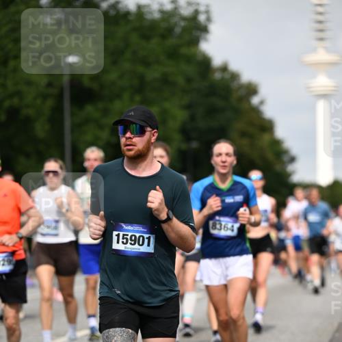 29.06.2025 - hella hamburg halbmarathon Dr. Thomas Lammeyer http://msf.ph/oto/8150936 29.06.2025 10:06:52 Kennedybrücke 1414, 2142, 2685, 2712, 2780, 2819, 3225, 3919, 6166, 6208, 6295, 6752, 6815, 6997, 7323, 7869, 8003, 8364, 8481, 8483, 8624, 8662, 9006, 10128, 10295, 10539, 11191, 11250 meine-sportfotos.de