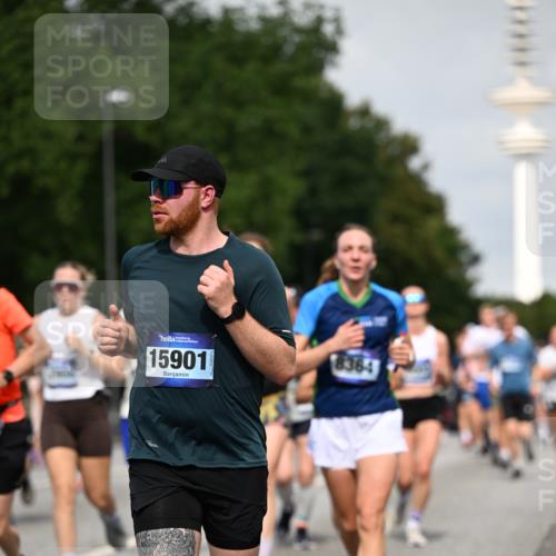 29.06.2025 - hella hamburg halbmarathon Dr. Thomas Lammeyer http://msf.ph/oto/8150940 29.06.2025 10:06:52 Kennedybrücke 1414, 2142, 2685, 2712, 2780, 2819, 3225, 3919, 6166, 6208, 6295, 6752, 6815, 6997, 7323, 7869, 8003, 8364, 8481, 8483, 8624, 8662, 9006, 10128, 10295, 10539, 11191, 11250 meine-sportfotos.de