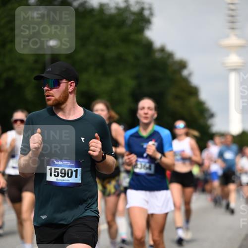29.06.2025 - hella hamburg halbmarathon Dr. Thomas Lammeyer http://msf.ph/oto/8150942 29.06.2025 10:06:52 Kennedybrücke 1414, 2142, 2685, 2712, 2780, 2819, 3225, 3919, 6166, 6208, 6295, 6752, 6815, 6997, 7323, 7869, 8003, 8364, 8481, 8483, 8624, 8662, 9006, 10128, 10295, 10539, 11191, 11250 meine-sportfotos.de