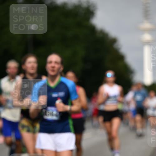 29.06.2025 - hella hamburg halbmarathon Dr. Thomas Lammeyer http://msf.ph/oto/8150976 29.06.2025 10:06:53 Kennedybrücke 1414, 2142, 2685, 2712, 2780, 2819, 3225, 3919, 5734, 6166, 6208, 6295, 6752, 6815, 6997, 7323, 7869, 8003, 8364, 8481, 8483, 8624, 8662, 9006, 10128, 10295, 10539, 11191, 11250 meine-sportfotos.de