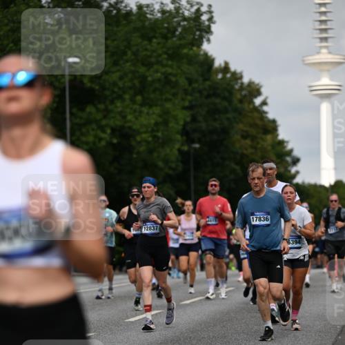 29.06.2025 - hella hamburg halbmarathon Dr. Thomas Lammeyer http://msf.ph/oto/8151116 29.06.2025 10:06:56 Kennedybrücke 1414, 2142, 2685, 2712, 2780, 2819, 3225, 3919, 5734, 6166, 6208, 6295, 6752, 6815, 6997, 7323, 7869, 7888, 8003, 8364, 8481, 8483, 8624, 8662, 9006, 10128, 10295, 11191, 11250 meine-sportfotos.de