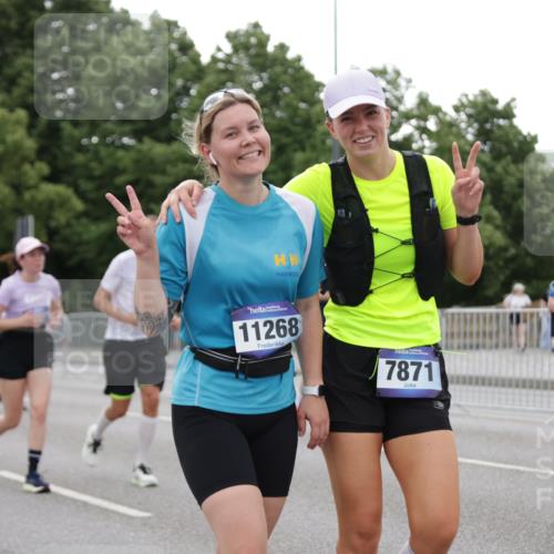 29.06.2025 - hella hamburg halbmarathon Jannik Wohlers http://msf.ph/oto/8151138 29.06.2025 10:51:24 Lombardsbrücke 2593, 3240, 3991, 5291, 5534, 6007, 6604, 6885, 6947, 7682, 8399, 9220, 9340, 9462, 9590, 9594, 9673, 10521, 10533, 10693, 10830, 11101, 11875, 12065, 13151, 13152, 14937, 14959, 15128, 16015, 17364, 17429, 17641, 17902, 18615, 18780, 18975 meine-sportfotos.de