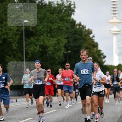 29.06.2025 - hella hamburg halbmarathon Dr. Thomas Lammeyer http://msf.ph/oto/8151150 29.06.2025 10:06:57 Kennedybrücke 1414, 2142, 2685, 2712, 2780, 2819, 3225, 3919, 4204, 5734, 6208, 6295, 6752, 6815, 6997, 7323, 7869, 7888, 8003, 8364, 8481, 8483, 8624, 9006, 10128, 10295, 11191, 11250 meine-sportfotos.de