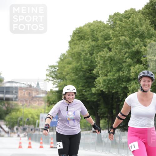 29.06.2025 - hella hamburg halbmarathon Jannik Wohlers http://msf.ph/oto/8151167 29.06.2025 09:18:42 Lombardsbrücke  meine-sportfotos.de