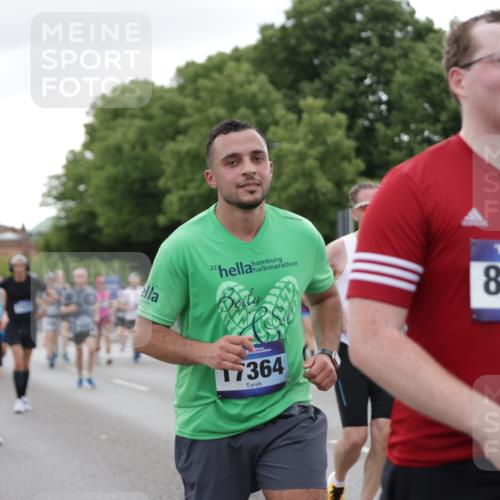 29.06.2025 - hella hamburg halbmarathon Jannik Wohlers http://msf.ph/oto/8151182 29.06.2025 10:51:29 Lombardsbrücke 1418, 3038, 3240, 3991, 4598, 4606, 5062, 5534, 6604, 6947, 7682, 8621, 9220, 9460, 9590, 9594, 9673, 9730, 10521, 10533, 10673, 10693, 10830, 11101, 11875, 12065, 13151, 13152, 14720, 14937, 14959, 15128, 16015, 17253, 17277, 17364, 17429, 17902, 18615, 18780, 18975 meine-sportfotos.de