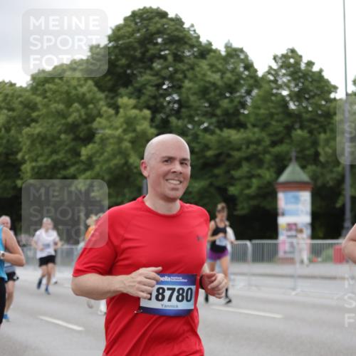 29.06.2025 - hella hamburg halbmarathon Jannik Wohlers http://msf.ph/oto/8151187 29.06.2025 10:51:31 Lombardsbrücke 1418, 1978, 3038, 4598, 4606, 5062, 5534, 6604, 6947, 7682, 8250, 8251, 8621, 9220, 9460, 9590, 9594, 9673, 9730, 10521, 10533, 10673, 10693, 10830, 11101, 11375, 12065, 12510, 12969, 13151, 13152, 14720, 14937, 14959, 15128, 16015, 17253, 17277, 17364, 17429, 17902, 18078, 18615, 18780, 18975 meine-sportfotos.de