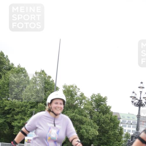 29.06.2025 - hella hamburg halbmarathon Jannik Wohlers http://msf.ph/oto/8151242 29.06.2025 09:18:45 Lombardsbrücke  meine-sportfotos.de