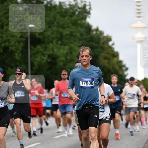 29.06.2025 - hella hamburg halbmarathon Dr. Thomas Lammeyer http://msf.ph/oto/8151255 29.06.2025 10:06:59 Kennedybrücke 1414, 2142, 2685, 2712, 2780, 2819, 3225, 4204, 4665, 5734, 6208, 6295, 6752, 6815, 6997, 7323, 7869, 7888, 8003, 8364, 8481, 8483, 8624, 9006, 10128, 10295, 11191, 11250 meine-sportfotos.de