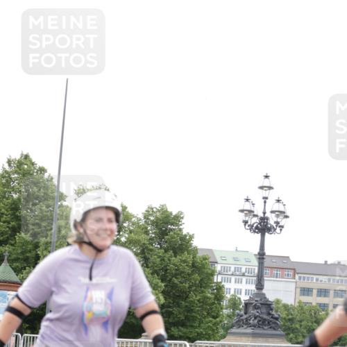 29.06.2025 - hella hamburg halbmarathon Jannik Wohlers http://msf.ph/oto/8151256 29.06.2025 09:18:45 Lombardsbrücke  meine-sportfotos.de