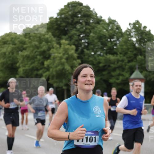 29.06.2025 - hella hamburg halbmarathon Jannik Wohlers http://msf.ph/oto/8151257 29.06.2025 10:51:32 Lombardsbrücke 1418, 1978, 3038, 4598, 4606, 5062, 5534, 6456, 6604, 6947, 7682, 8250, 8251, 8621, 9220, 9460, 9590, 9594, 9673, 9730, 10533, 10673, 10693, 10830, 11101, 11375, 12065, 12510, 12969, 13151, 13152, 14720, 14937, 14959, 15128, 16015, 16234, 17253, 17277, 17364, 17429, 17902, 18078, 18615, 18780, 18975 meine-sportfotos.de