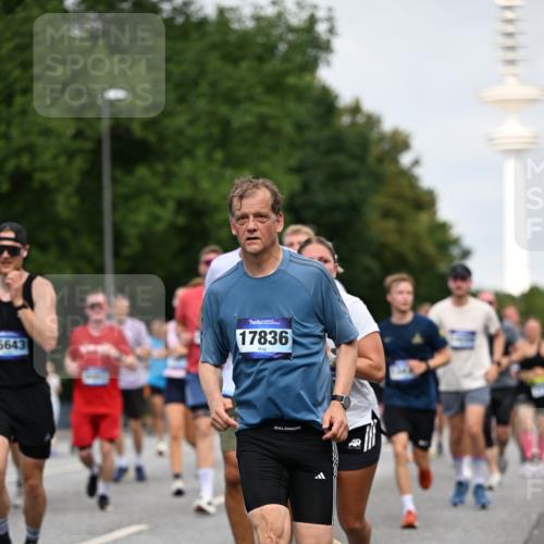 29.06.2025 - hella hamburg halbmarathon Dr. Thomas Lammeyer http://msf.ph/oto/8151290 29.06.2025 10:07:00 Kennedybrücke 1414, 2142, 2619, 2685, 2712, 2780, 2819, 3225, 4204, 4665, 5734, 6208, 6295, 6752, 6815, 6997, 7323, 7869, 7888, 8003, 8364, 8481, 8483, 8624, 9006, 10128, 10295, 11191, 11250 meine-sportfotos.de