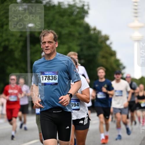 29.06.2025 - hella hamburg halbmarathon Dr. Thomas Lammeyer http://msf.ph/oto/8151303 29.06.2025 10:07:00 Kennedybrücke 1414, 2142, 2619, 2685, 2712, 2780, 2819, 3225, 4204, 4665, 5734, 6208, 6295, 6752, 6815, 6997, 7323, 7869, 7888, 8003, 8364, 8481, 8483, 8624, 9006, 10128, 10295, 11191, 11250 meine-sportfotos.de