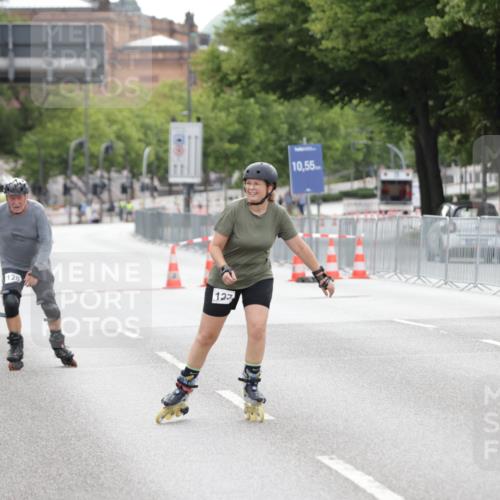 29.06.2025 - hella hamburg halbmarathon Jannik Wohlers http://msf.ph/oto/8151315 29.06.2025 09:21:19 Lombardsbrücke  meine-sportfotos.de