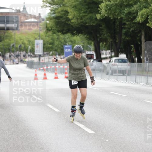 29.06.2025 - hella hamburg halbmarathon Jannik Wohlers http://msf.ph/oto/8151339 29.06.2025 09:21:20 Lombardsbrücke  meine-sportfotos.de