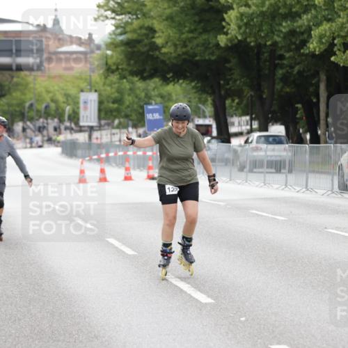 29.06.2025 - hella hamburg halbmarathon Jannik Wohlers http://msf.ph/oto/8151343 29.06.2025 09:21:20 Lombardsbrücke  meine-sportfotos.de