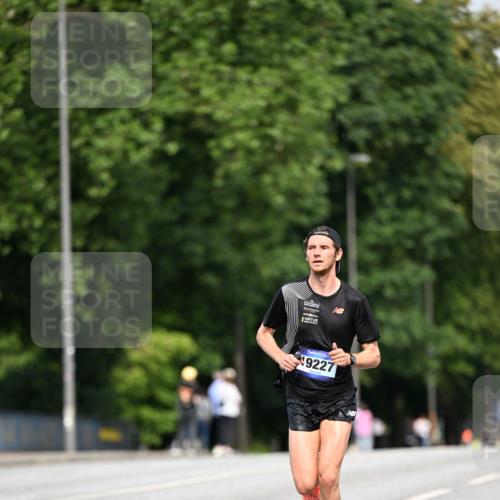 29.06.2025 - hella hamburg halbmarathon Dr. Thomas Lammeyer http://msf.ph/oto/8151397 29.06.2025 09:39:25 Kennedybrücke  meine-sportfotos.de