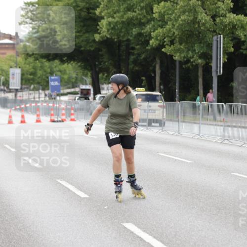 29.06.2025 - hella hamburg halbmarathon Jannik Wohlers http://msf.ph/oto/8151398 29.06.2025 09:21:21 Lombardsbrücke  meine-sportfotos.de