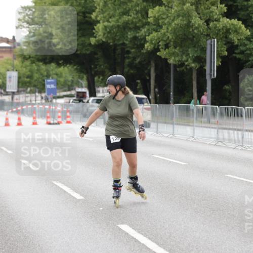 29.06.2025 - hella hamburg halbmarathon Jannik Wohlers http://msf.ph/oto/8151413 29.06.2025 09:21:21 Lombardsbrücke  meine-sportfotos.de