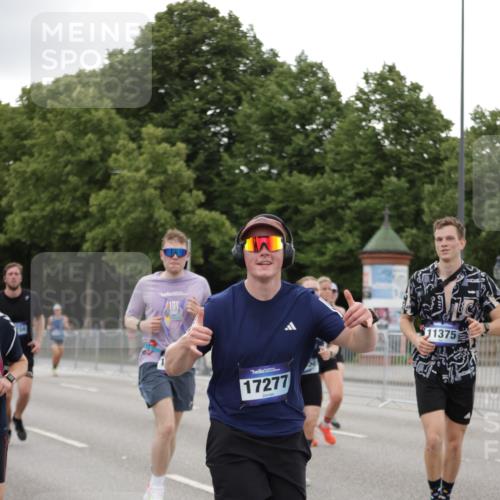 29.06.2025 - hella hamburg halbmarathon Jannik Wohlers http://msf.ph/oto/8151415 29.06.2025 10:51:39 Lombardsbrücke 1418, 1978, 3038, 4087, 4273, 4436, 4598, 4606, 5062, 6456, 6985, 7682, 8194, 8196, 8250, 8251, 8621, 9460, 9590, 9730, 10342, 10533, 10673, 11101, 11126, 11127, 11375, 12510, 12525, 12969, 14215, 14235, 14720, 15128, 16015, 16234, 17253, 17277, 17429, 17902, 18078, 18221, 18615, 18780, 18975 meine-sportfotos.de