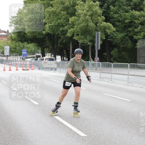 29.06.2025 - hella hamburg halbmarathon Jannik Wohlers http://msf.ph/oto/8151426 29.06.2025 09:21:22 Lombardsbrücke  meine-sportfotos.de