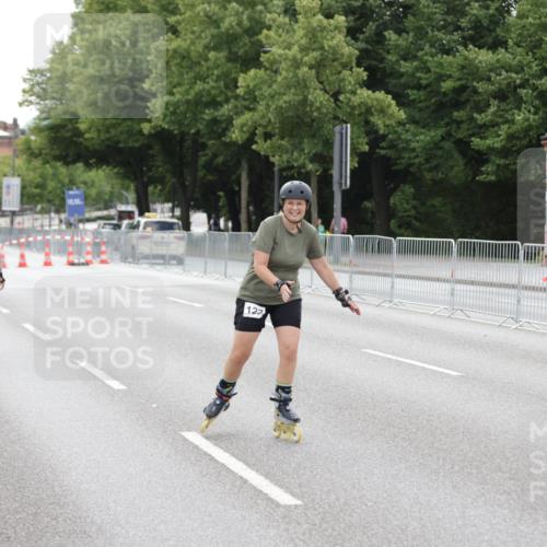 29.06.2025 - hella hamburg halbmarathon Jannik Wohlers http://msf.ph/oto/8151437 29.06.2025 09:21:22 Lombardsbrücke  meine-sportfotos.de