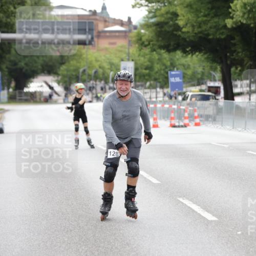 29.06.2025 - hella hamburg halbmarathon Jannik Wohlers http://msf.ph/oto/8151453 29.06.2025 09:21:23 Lombardsbrücke  meine-sportfotos.de
