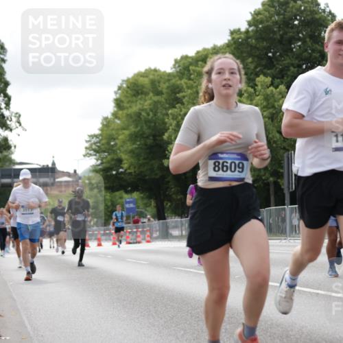 29.06.2025 - hella hamburg halbmarathon Jannik Wohlers http://msf.ph/oto/8151462 29.06.2025 10:14:41 Lombardsbrücke 1296, 1379, 1524, 1575, 1745, 2140, 2281, 3507, 3509, 3513, 3650, 3844, 4495, 4641, 5800, 6181, 6248, 6317, 7439, 7881, 8237, 8239, 8275, 8522, 8563, 8609, 8854, 9113, 9911, 9975, 10589, 10717, 11271, 11598, 11611, 11683, 12634, 13393, 13683, 13881, 14195, 14617, 14999, 15037, 15038, 16208, 16419, 17128, 17708, 17847, 18176, 18800 meine-sportfotos.de