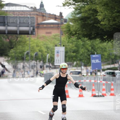 29.06.2025 - hella hamburg halbmarathon Jannik Wohlers http://msf.ph/oto/8151512 29.06.2025 09:21:26 Lombardsbrücke  meine-sportfotos.de