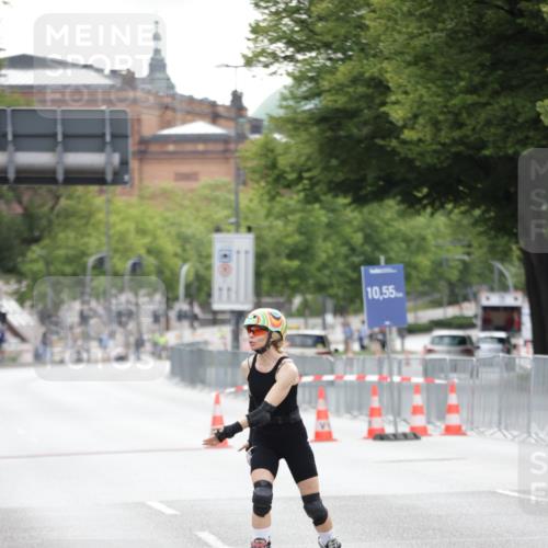 29.06.2025 - hella hamburg halbmarathon Jannik Wohlers http://msf.ph/oto/8151520 29.06.2025 09:21:27 Lombardsbrücke  meine-sportfotos.de