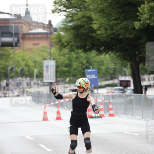 29.06.2025 - hella hamburg halbmarathon Jannik Wohlers http://msf.ph/oto/8151529 29.06.2025 09:21:28 Lombardsbrücke  meine-sportfotos.de