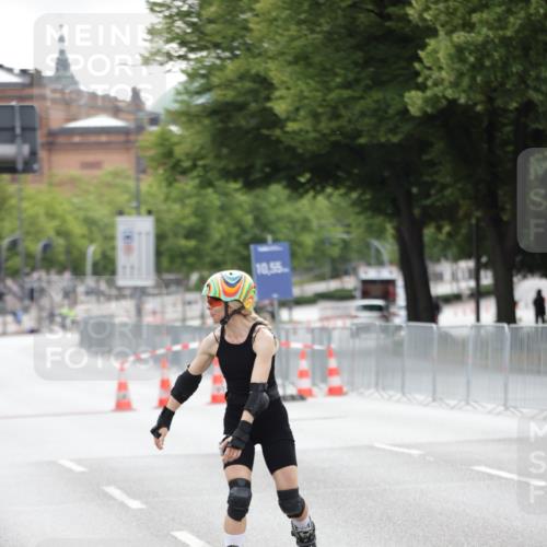 29.06.2025 - hella hamburg halbmarathon Jannik Wohlers http://msf.ph/oto/8151539 29.06.2025 09:21:29 Lombardsbrücke  meine-sportfotos.de