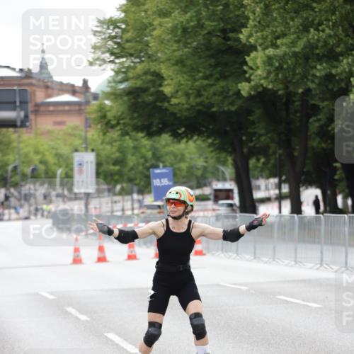 29.06.2025 - hella hamburg halbmarathon Jannik Wohlers http://msf.ph/oto/8151550 29.06.2025 09:21:29 Lombardsbrücke  meine-sportfotos.de