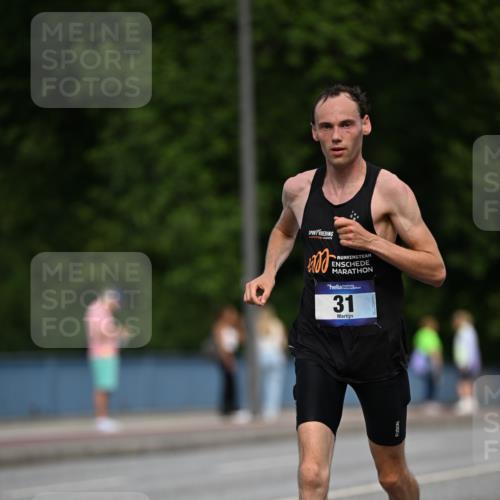 29.06.2025 - hella hamburg halbmarathon Dr. Thomas Lammeyer http://msf.ph/oto/8151568 29.06.2025 09:40:02 Kennedybrücke 31 meine-sportfotos.de
