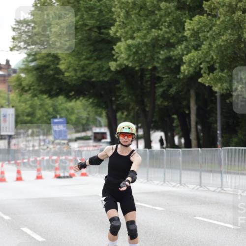 29.06.2025 - hella hamburg halbmarathon Jannik Wohlers http://msf.ph/oto/8151575 29.06.2025 09:21:30 Lombardsbrücke  meine-sportfotos.de