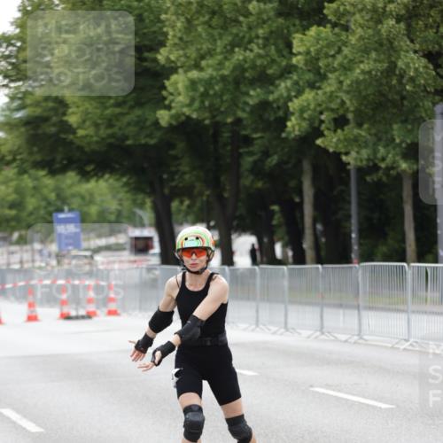 29.06.2025 - hella hamburg halbmarathon Jannik Wohlers http://msf.ph/oto/8151588 29.06.2025 09:21:30 Lombardsbrücke  meine-sportfotos.de