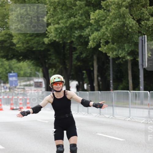 29.06.2025 - hella hamburg halbmarathon Jannik Wohlers http://msf.ph/oto/8151601 29.06.2025 09:21:30 Lombardsbrücke  meine-sportfotos.de
