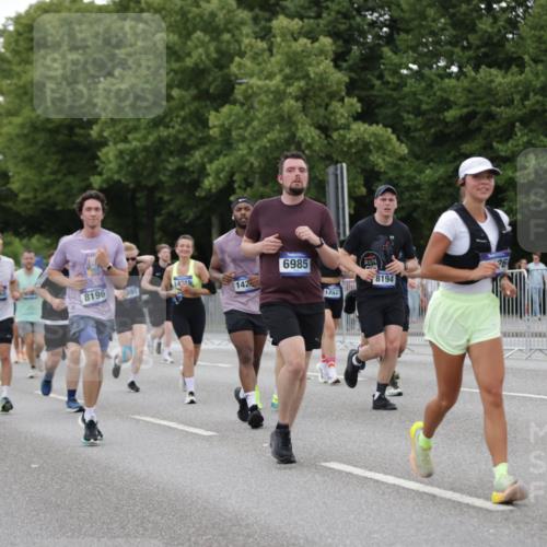 29.06.2025 - hella hamburg halbmarathon Jannik Wohlers http://msf.ph/oto/8151606 29.06.2025 10:51:46 Lombardsbrücke 1418, 1978, 3038, 4087, 4273, 4436, 4598, 4606, 4815, 5062, 5262, 6386, 6403, 6404, 6406, 6456, 6985, 7690, 7691, 8194, 8196, 8250, 8251, 8621, 9368, 9460, 9730, 10296, 10342, 10634, 10673, 10884, 11126, 11127, 11375, 11736, 11899, 11974, 12089, 12247, 12510, 12525, 12558, 12969, 13094, 13538, 14215, 14235, 14720, 16234, 16262, 16492, 16752, 16973, 17253, 17277, 17326, 17327, 18078, 18221, 18668, 18756, 18817 meine-sportfotos.de