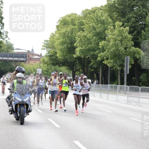 29.06.2025 - hella hamburg halbmarathon Jannik Wohlers http://msf.ph/oto/8151628 29.06.2025 09:30:55 Lombardsbrücke  meine-sportfotos.de